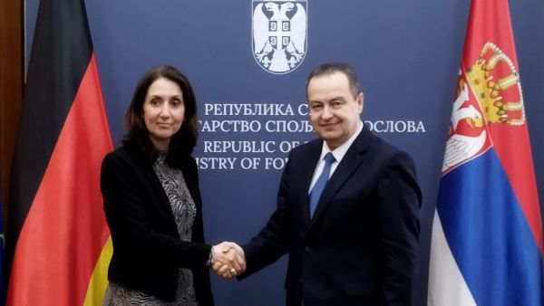 Redovna i intenzivna razmena mišljenja sa Bundestagom
